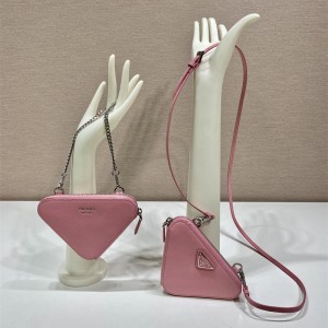 프라다 트라이앵글 미니 파우치백 1NR015