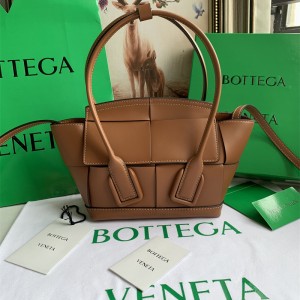 보테가베네타 아르코 토트백 미니 MINI  ARCO 29