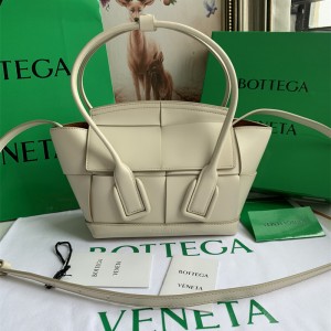 보테가베네타 아르코 토트백 미니 MINI  ARCO 29