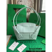 보테가베네타 아르코 토트백 Arco 33