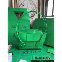 보테가베네타 아르코 토트백 Arco 33