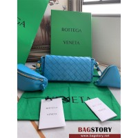 보테가베네타 스트랩 파우치 717429