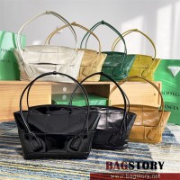 보테가베네타 맥시 아르코 인트레치아토 토트백 618463