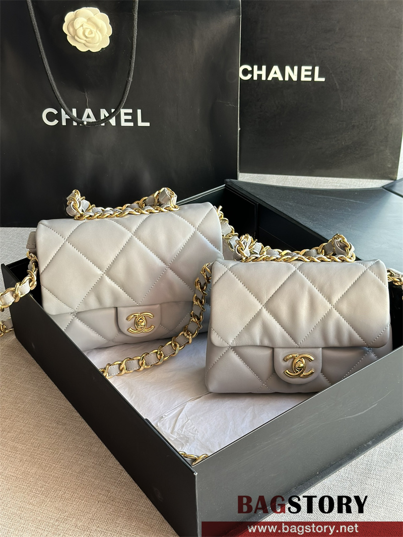 샤넬 CHANEL 미디움 플랩백 AS3499 23CM