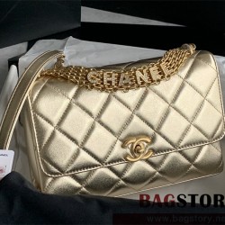 샤넬 CHANEL 램스킨 퀄팅 cc로고 핸들 미디움 플랩 크로스백 AS3241 23CM