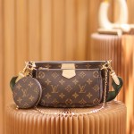 루이비통 Louis Vuitton  멀티 포쉐트 악세수아  숄더벡 M44813