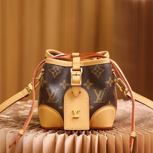 루이비통 Louis Vuitton  노에 퍼스 미니 모노그램 버킷백  M57099