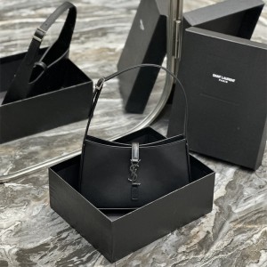 입생로랑 YSL 657228 스무스 레더 LE 5 7 스몰 호보백