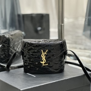 입생로랑 YSL 710080 19CM 퀼팅 준박스백 페이던트 여성숄더백 
