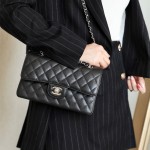 샤넬 CHANEL 클래식백 캐비어 램스킨 금장 은장 23cm