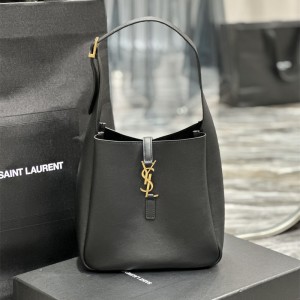 입생로랑 YSL 713938 스몰 호보백