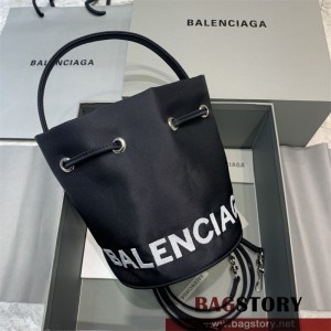 발렌시아가 BALENCIAGA 버킷백 