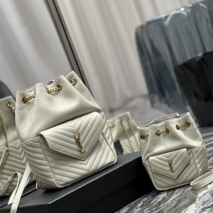 입생로랑 YSL 생로랑 모노그램 램스킨 플랩 백팩 631052  스몰