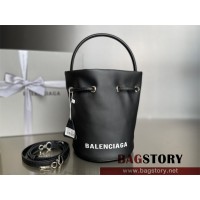 발렌시아가 BALENCIAGA  버킷백 