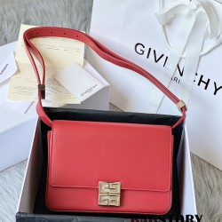 지방시 GIVENCHY 복스 레더 4G 체인백 미디움