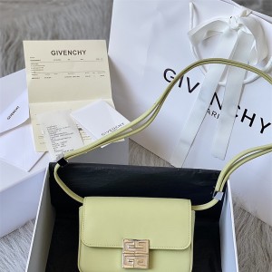 지방시 GIVENCHY 복스 레더 4G 체인백 미니