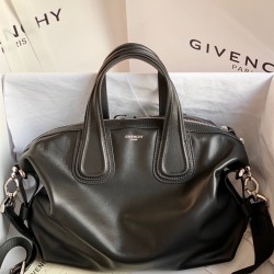 지방시 GIVENCHY 나이팅게일