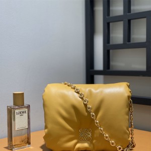 로에베 LOEWE 9801 퍼퍼고야백 