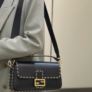 펜디 FENDI 바게트백 27CM