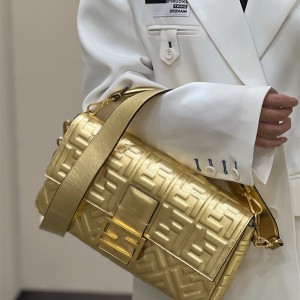 펜디 FENDI 바게트백 32cm