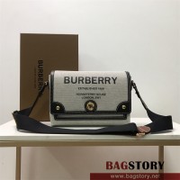 버버리 BURBERRY