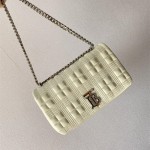 버버리 BURBERRY