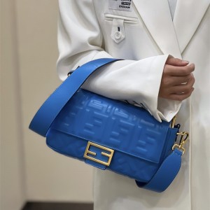 펜디 FENDI 바게트백 27CM