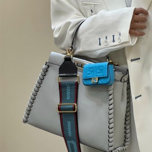 펜디 FENDI 피카부백 33CM
