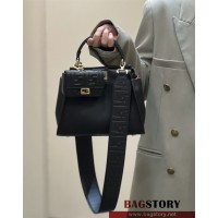 펜디 FENDI 피카부백 33CM