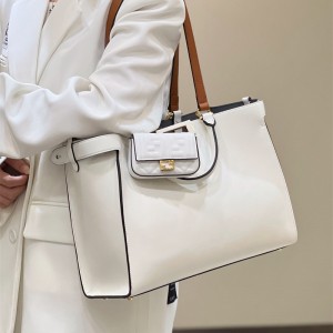 펜디 FENDI 피카부백 35CM