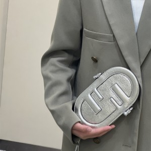 펜디 FENDI 폰 홀더백 