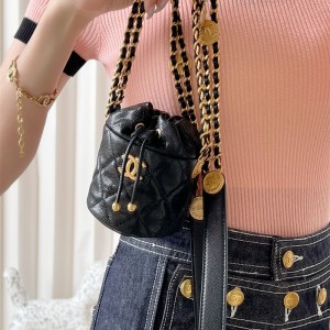 샤넬 CHANEL 금장 미니 체인 버킷백 AP2859