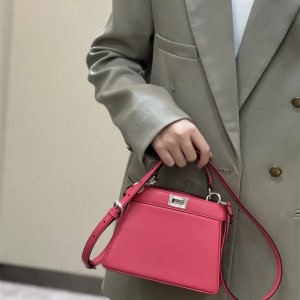 펜디 FENDI 피카부백 20CM