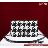 디올 DIOR 카로크로스백  25cm