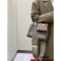 펜디 FENDI 피카부백  23CM