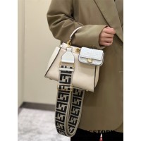 펜디 FENDI 피카부백  23CM