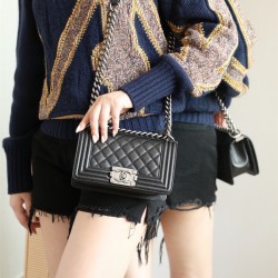 샤넬 CHANEL 캐비어 보이백 Leboy 20CM
