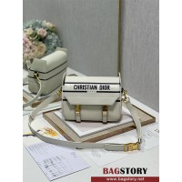 디올 DIOR 캠프백