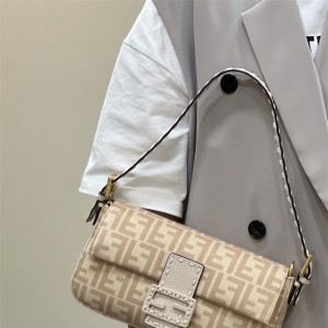 펜디 FENDI 바게트백 27cm