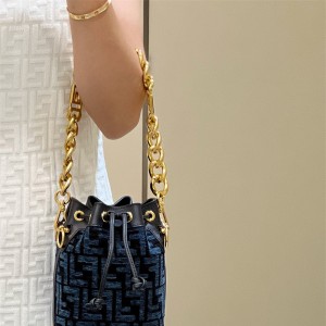 펜디 FENDI 몬트레조 미니 버킷백 18CM