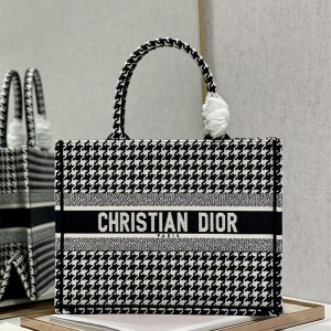 디올 DIOR 북토트백36CM