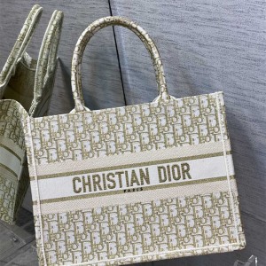 디올 DIOR 북토트백36CM