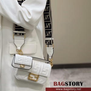 펜디 FENDI 바게트백 19CM