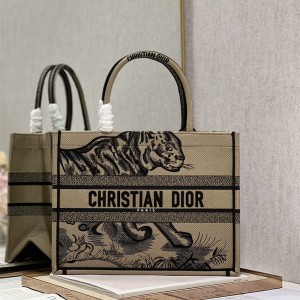 디올 DIOR 북토트백36CM