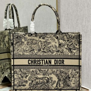 디올 DIOR 북토트백42CM