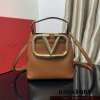 발렌티노 Valentino