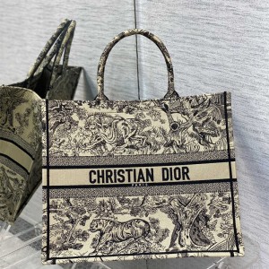 디올 DIOR 북토트백42CM