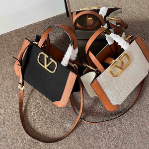 발렌티노 Valentino 19CM