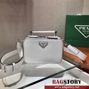 프라다 PRADA 남성 크로스백  2VH070