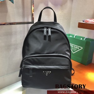 프라다 사피아노 포켓 백팩 2V066